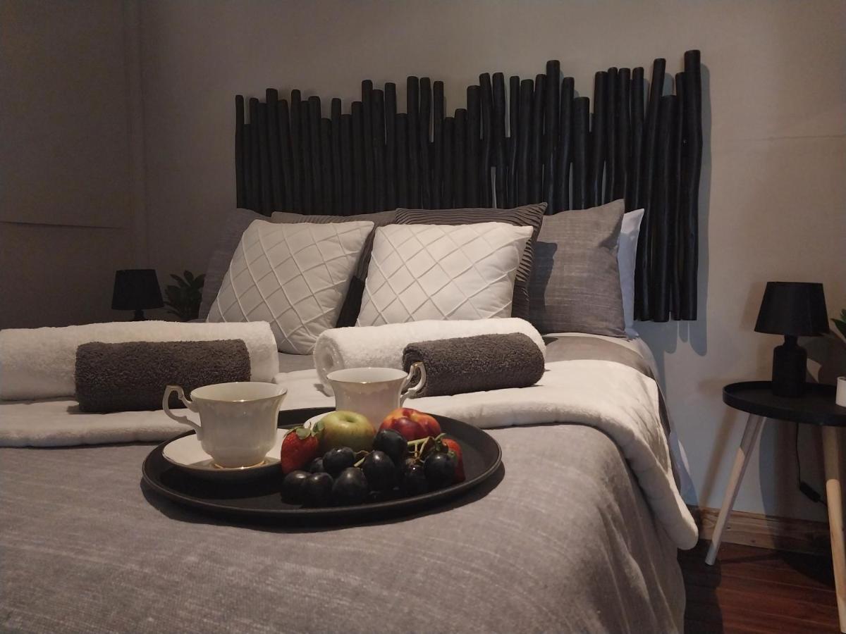 Log In @ 118 Self Catering Unit *